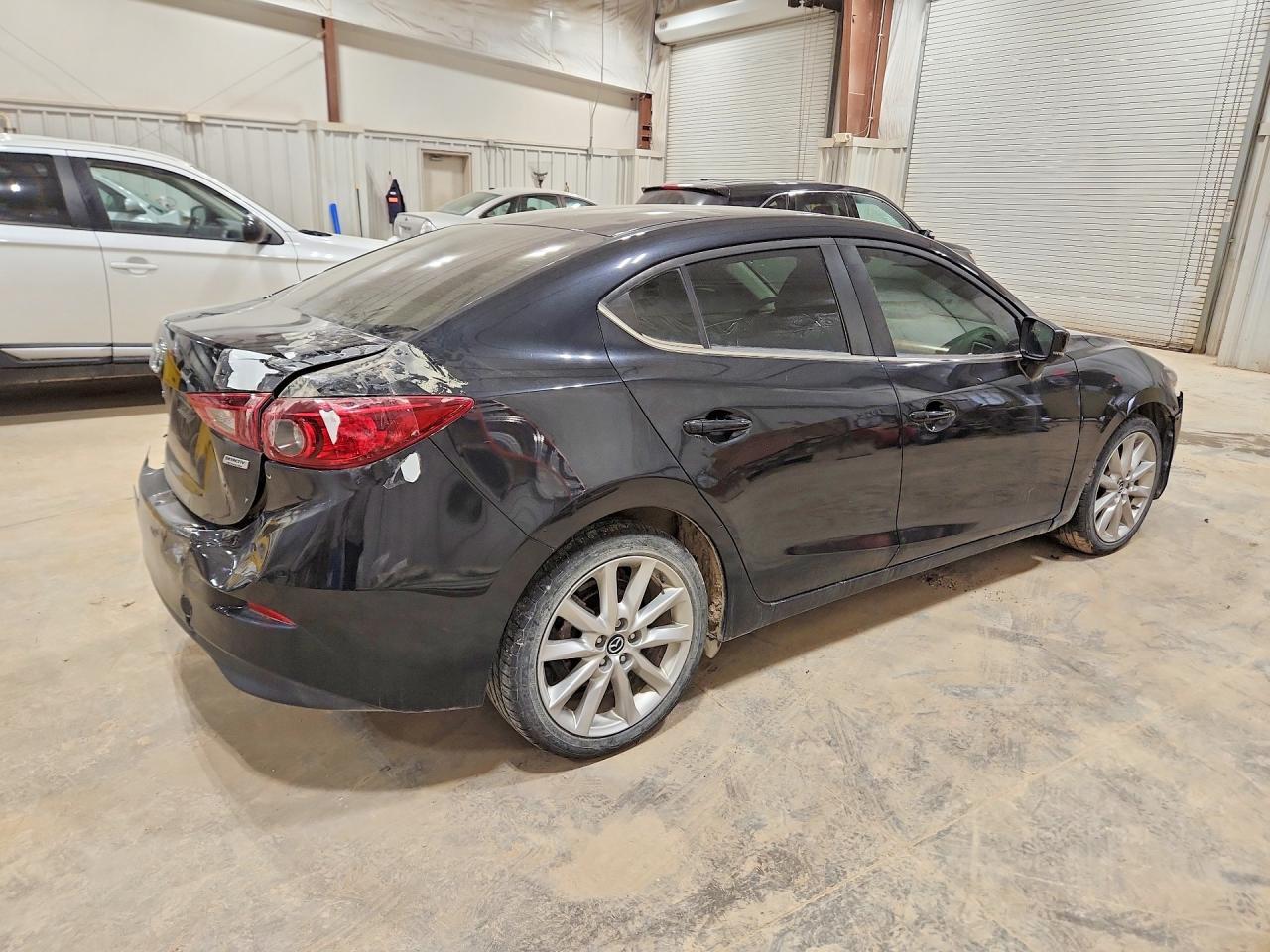 2017 Mazda 3 Touring - Image 3