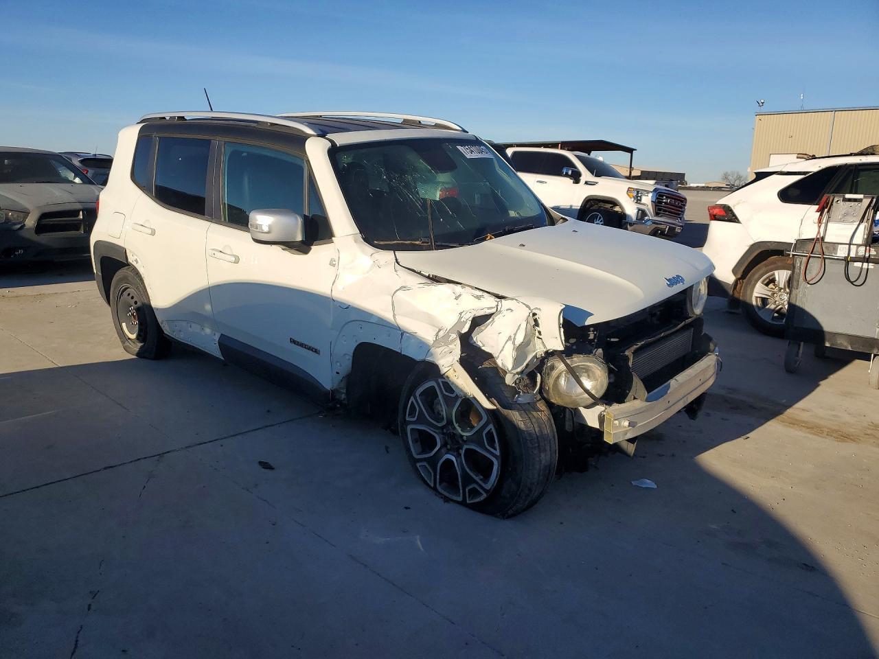 2016 Jeep Renegade Limited - Image 4