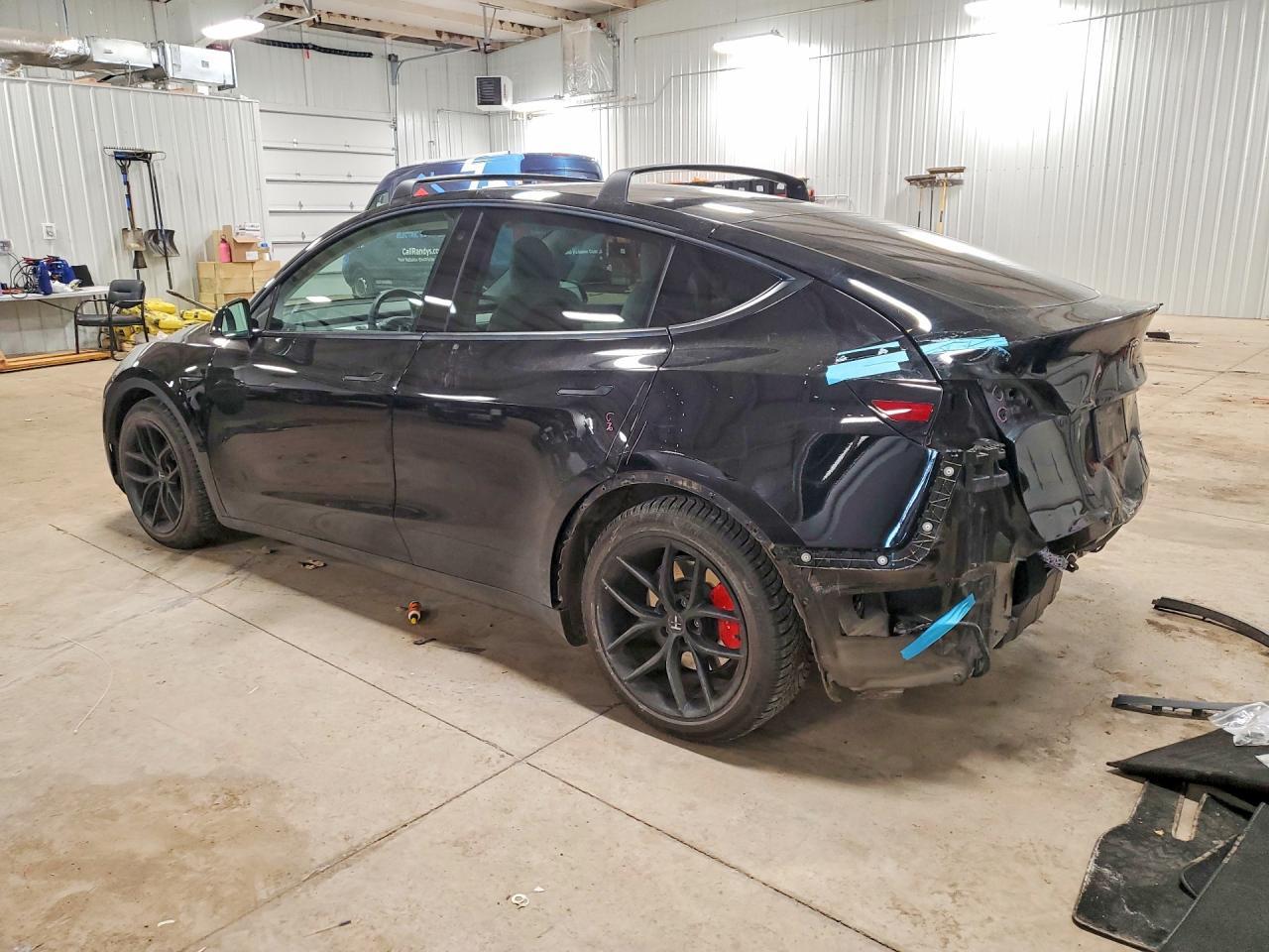 2022 Tesla Model Y - Фото 2