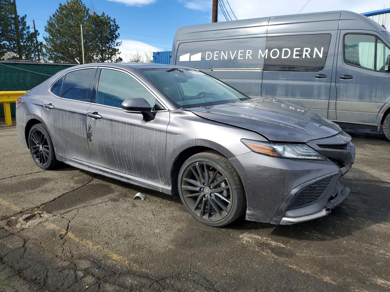 2022 Toyota Camry Xse - Фото 4