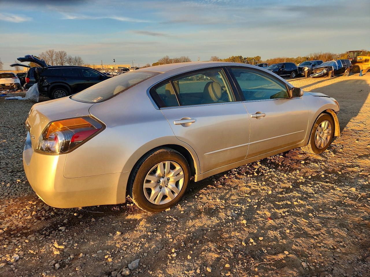 2012 Nissan Altima Base - Фото 3