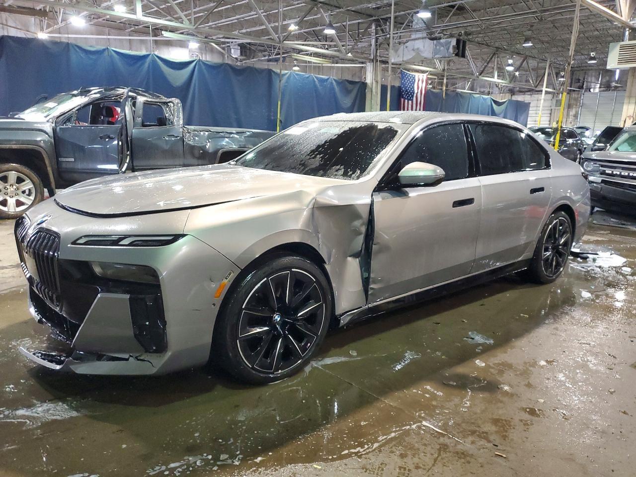 2023 BMW 760 Xi