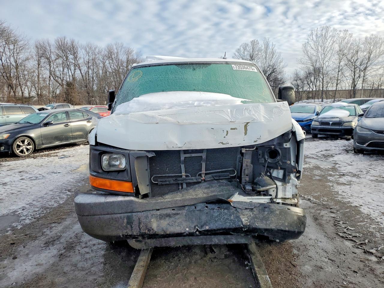 2012 GMC Savana G2500 Ls - Image 5