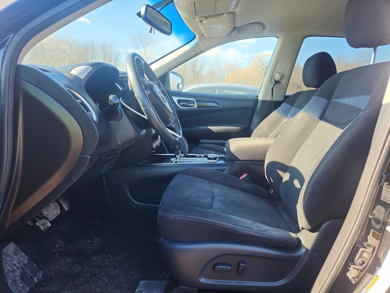 2016 Nissan Pathfinder S - Image 7