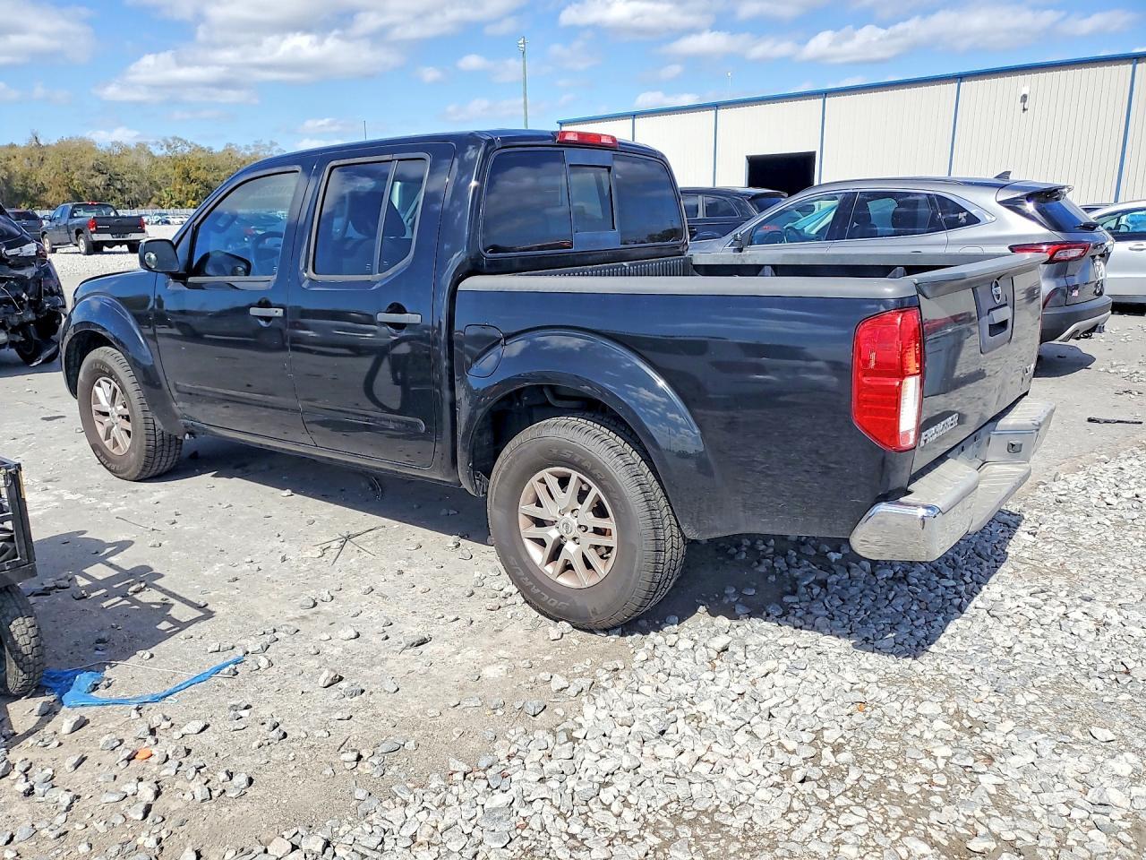 2017 Nissan Frontier Sv - Фото 2