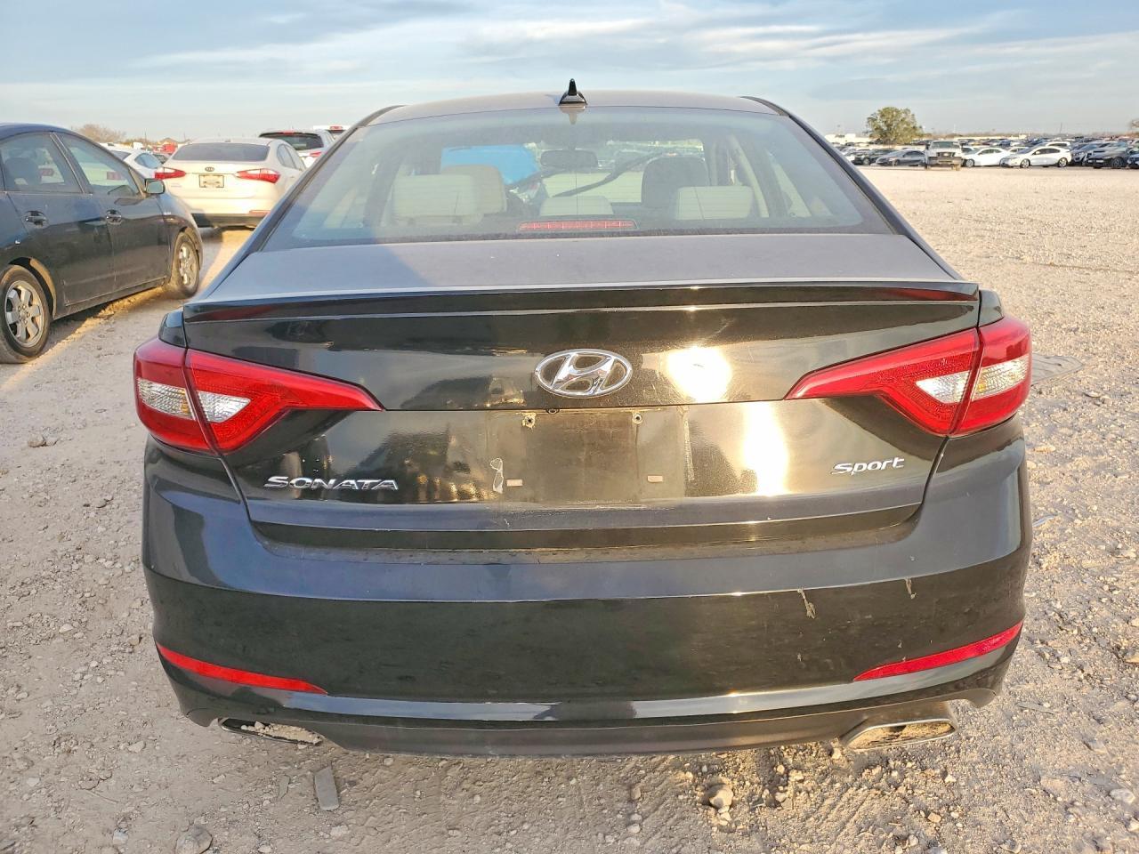 2016 Hyundai Sonata Sport - Image 6