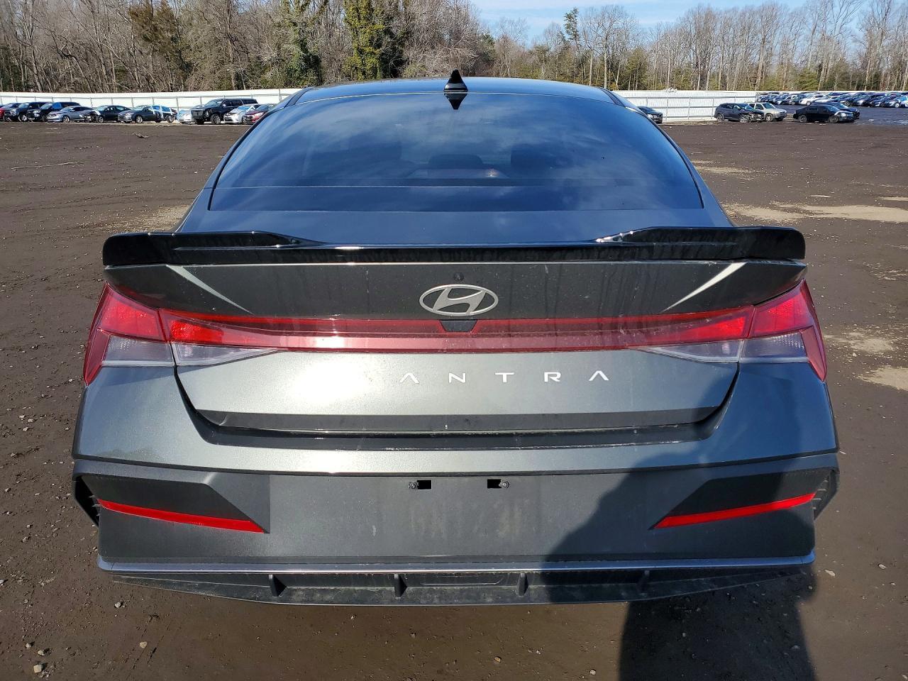 2024 Hyundai Elantra Se - Фото 6