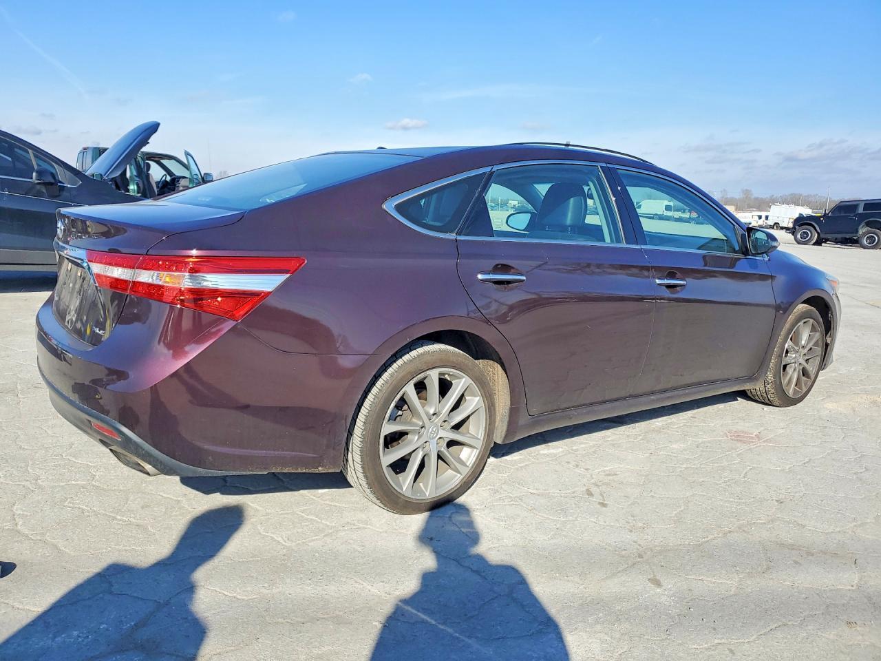 2015 Toyota Avalon Xle - Image 3
