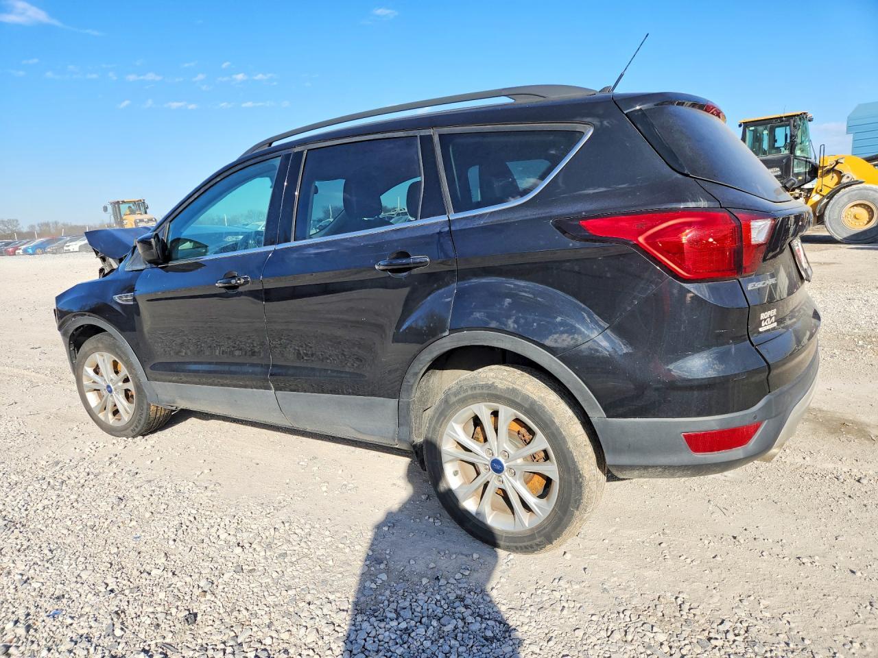 2019 Ford Escape Sel - Фото 2