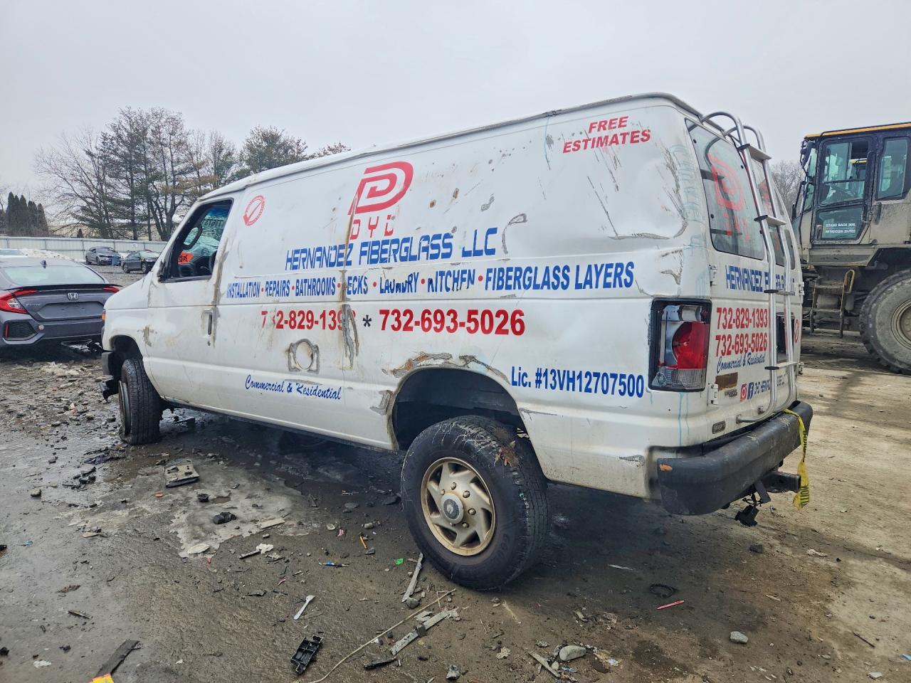 2013 Ford Econoline E250 Van - Фото 2