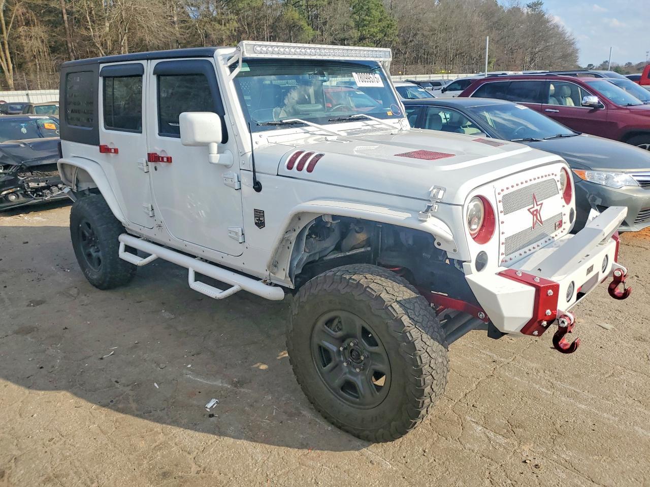 2016 Jeep Wrangler Unlimited Sahara - Фото 4