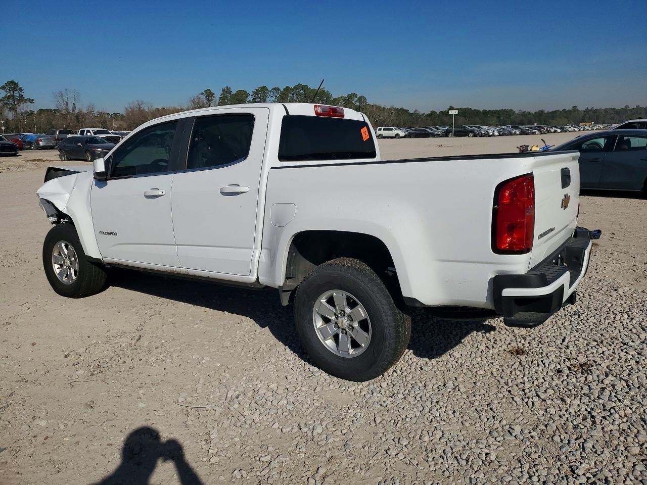 2017 Chevrolet Colorado - Фото 2