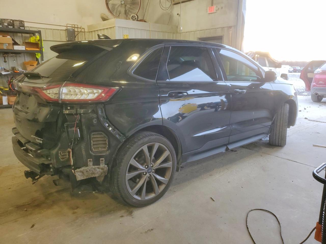 2015 Ford Edge Sport - Image 3