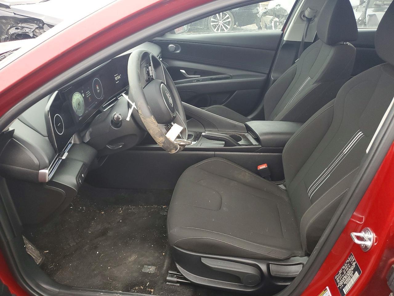 2024 Hyundai Elantra Sel - Image 7