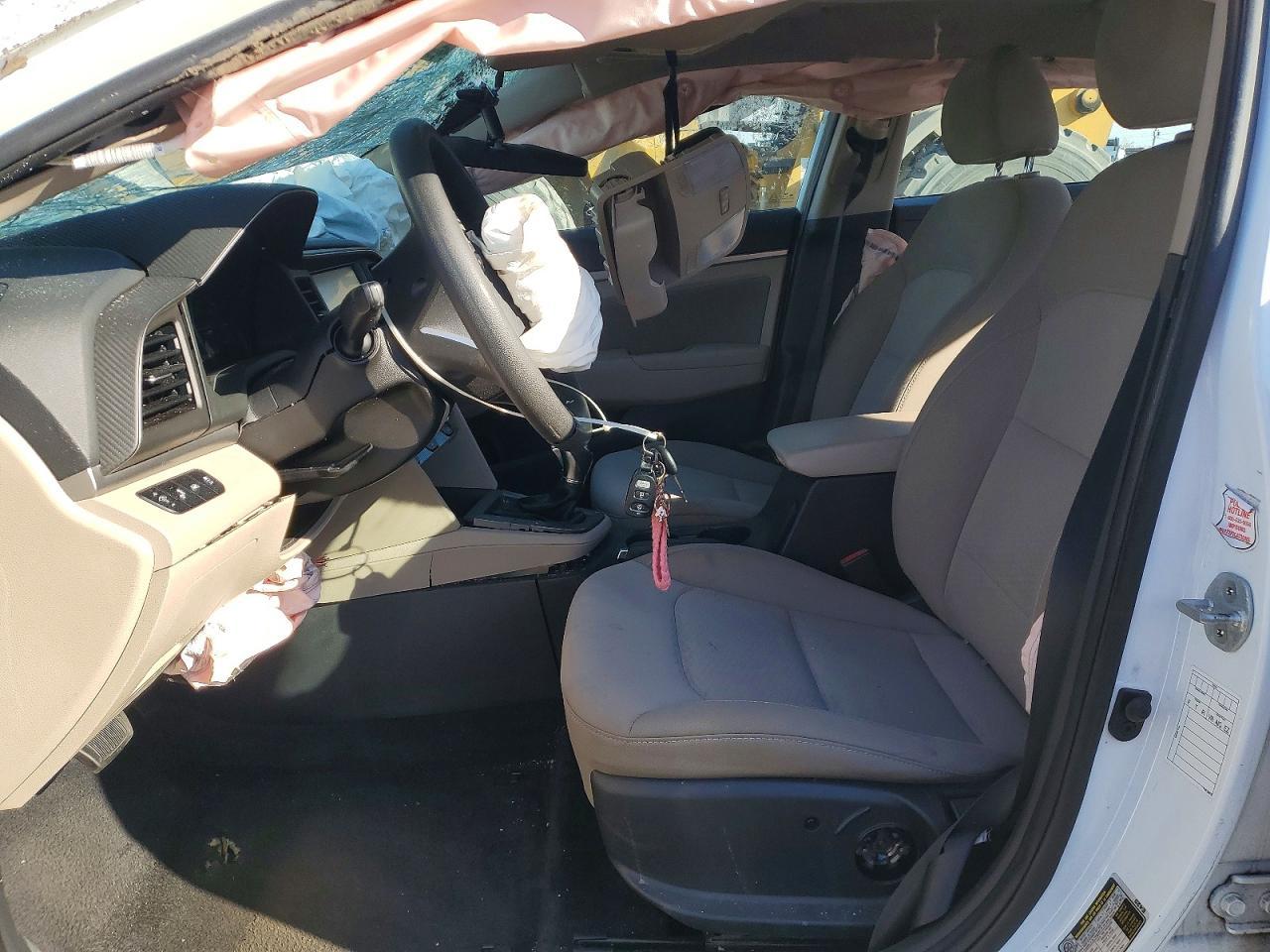 2019 Hyundai Elantra Sel - Фото 7