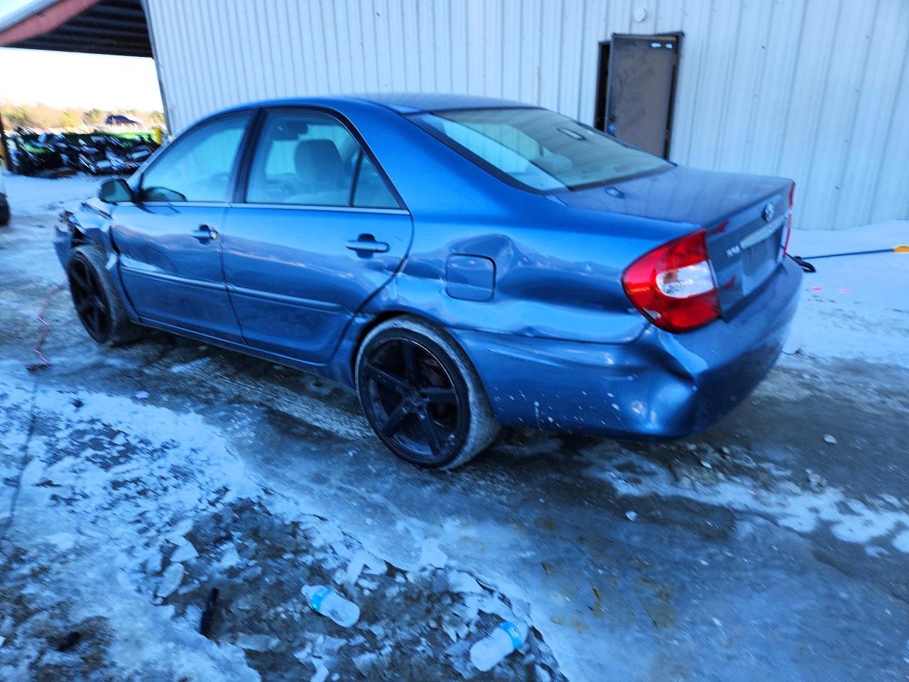 2004 Toyota Camry Le - Image 2