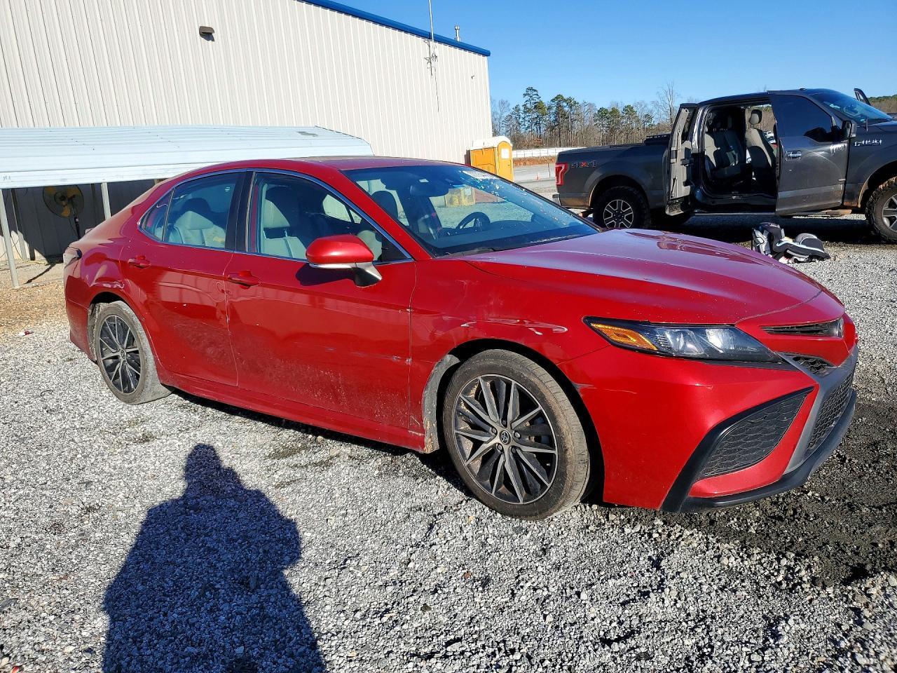 2021 Toyota Camry Se - Фото 4