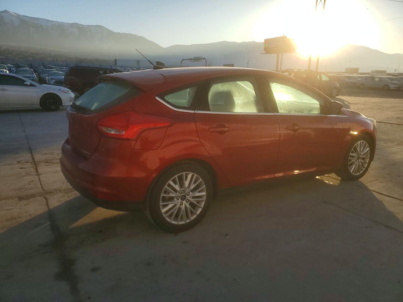 2018 Ford Focus Titanium - Фото 3