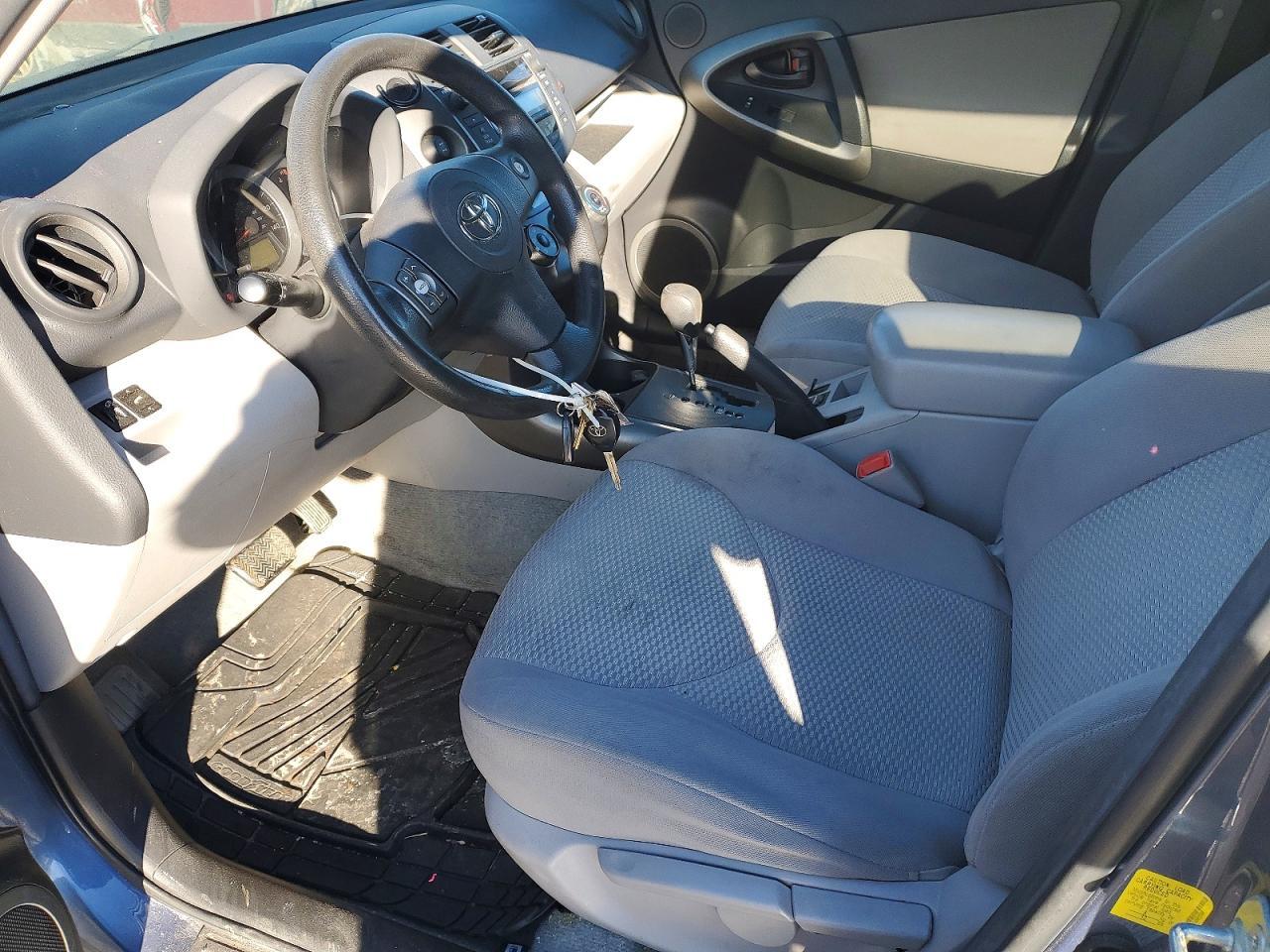 2011 Toyota Rav4 Base - Фото 7