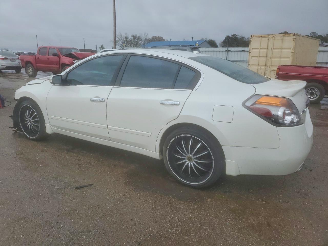 2011 Nissan Altima Base - Фото 2