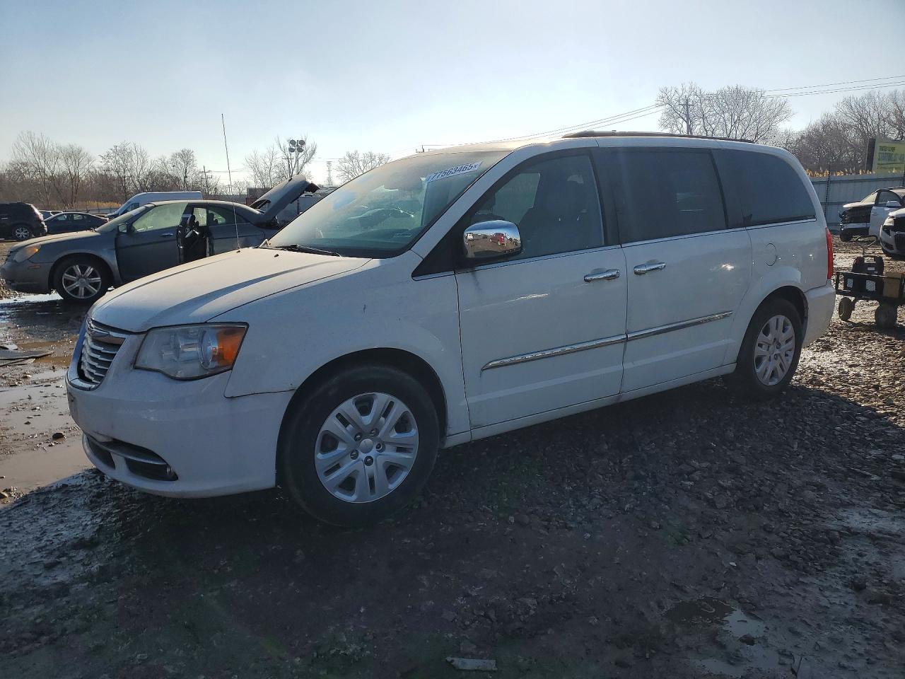 2012 Chrysler Town & Country Touring L