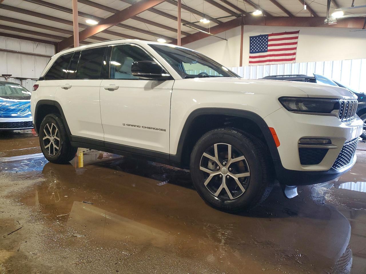2025 Jeep Grand Cherokee Limited - Image 4