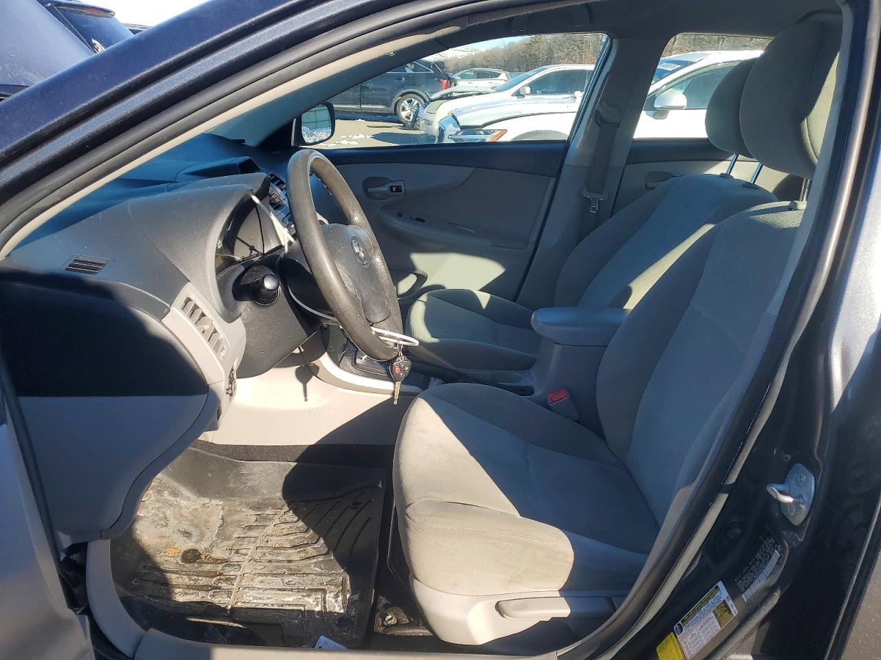 2012 Toyota Corolla - Фото 7