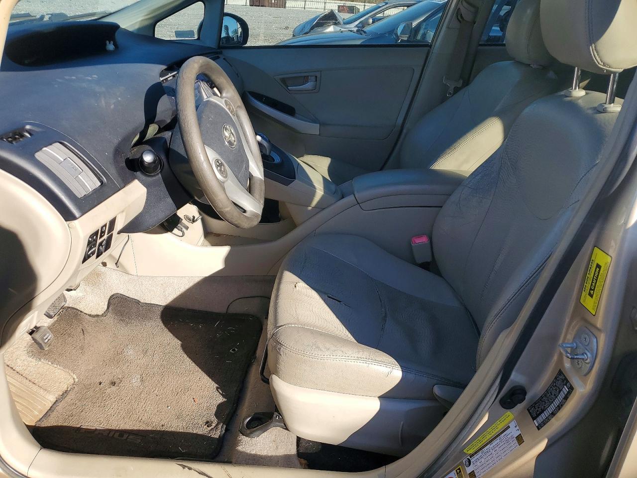 2011 Toyota Prius - Image 7