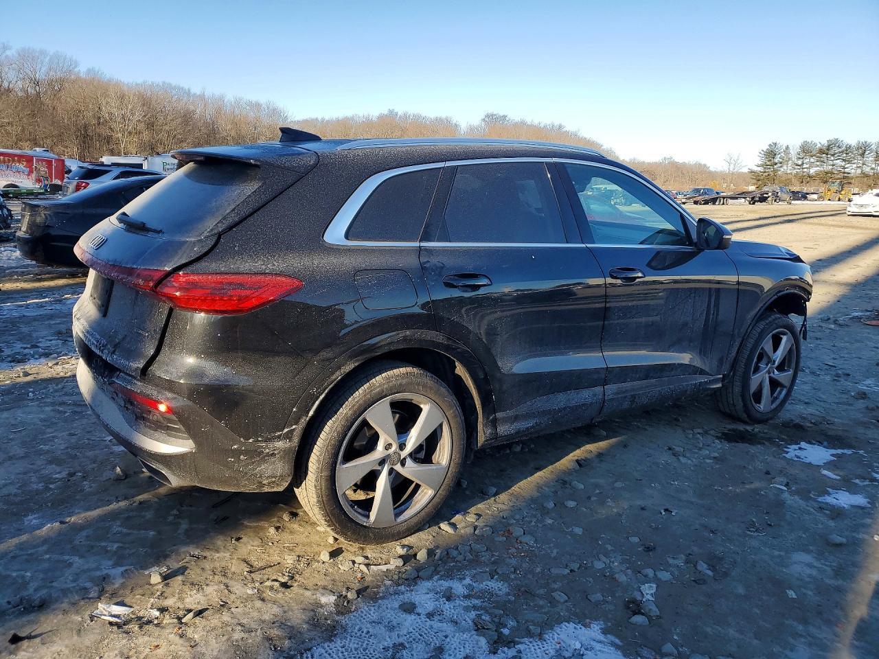 2025 Audi Q5 Premium Plus - Фото 3