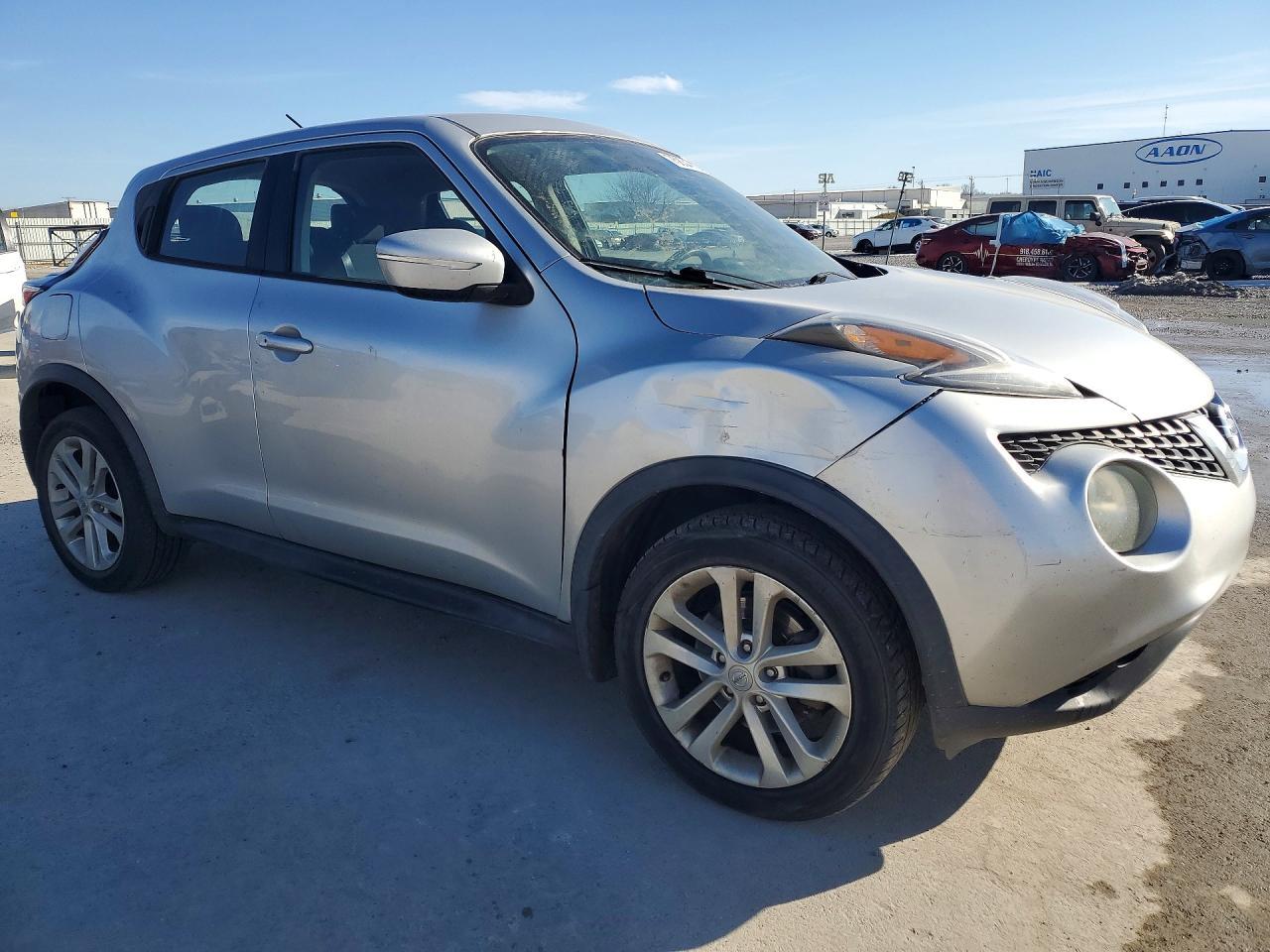 2015 Nissan Juke S - Фото 4