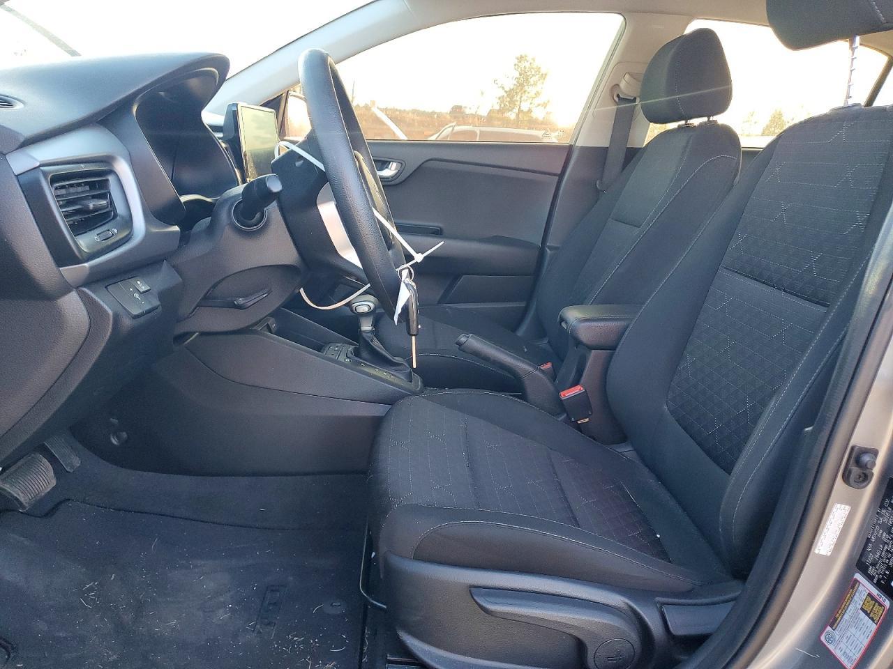 2023 Kia Rio S - Фото 7