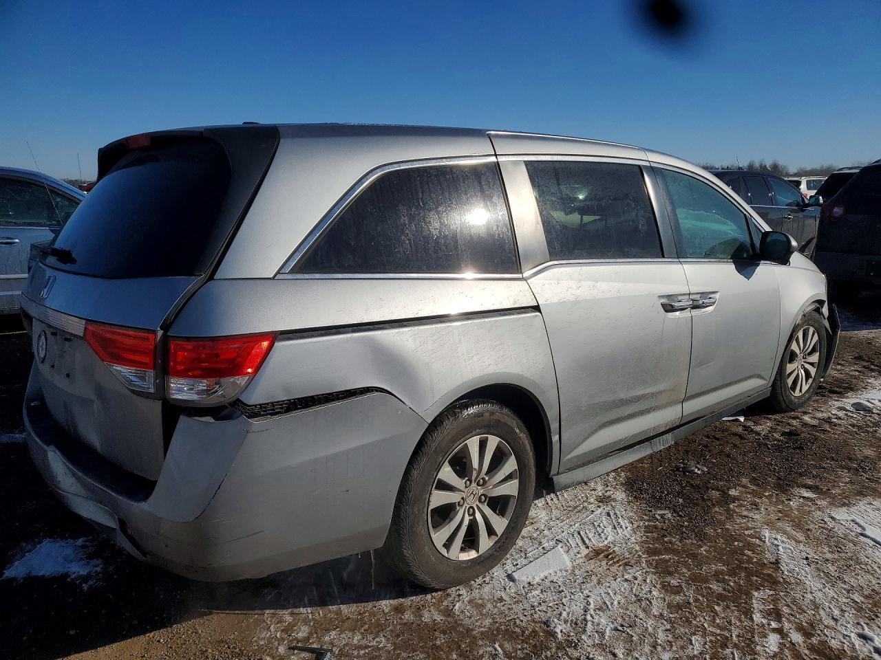 2016 Honda Odyssey Exl - Image 3