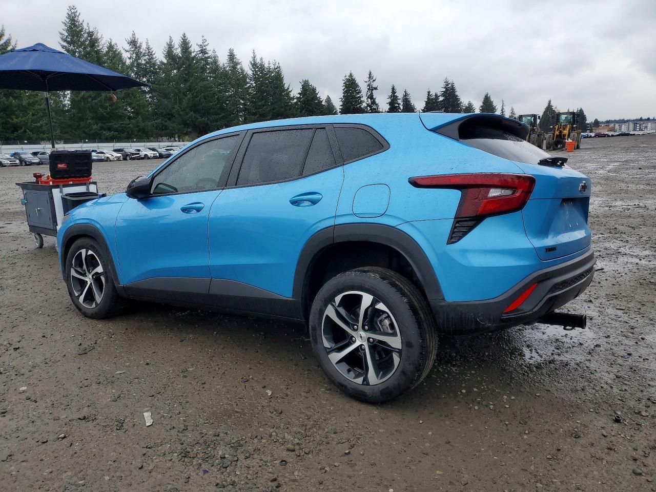 2025 Chevrolet Trax 1Rs - Фото 2