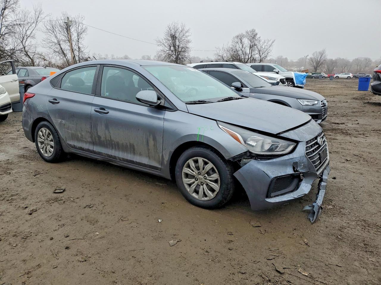 2020 Hyundai Accent Se - Фото 4