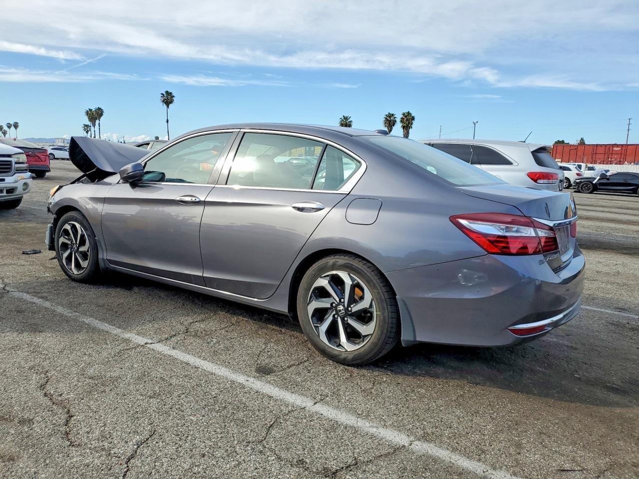 2016 Honda Accord Ex - Фото 2