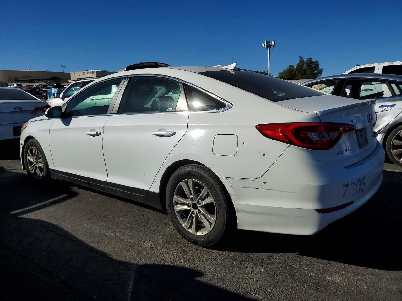 2016 Hyundai Sonata Se - Фото 2