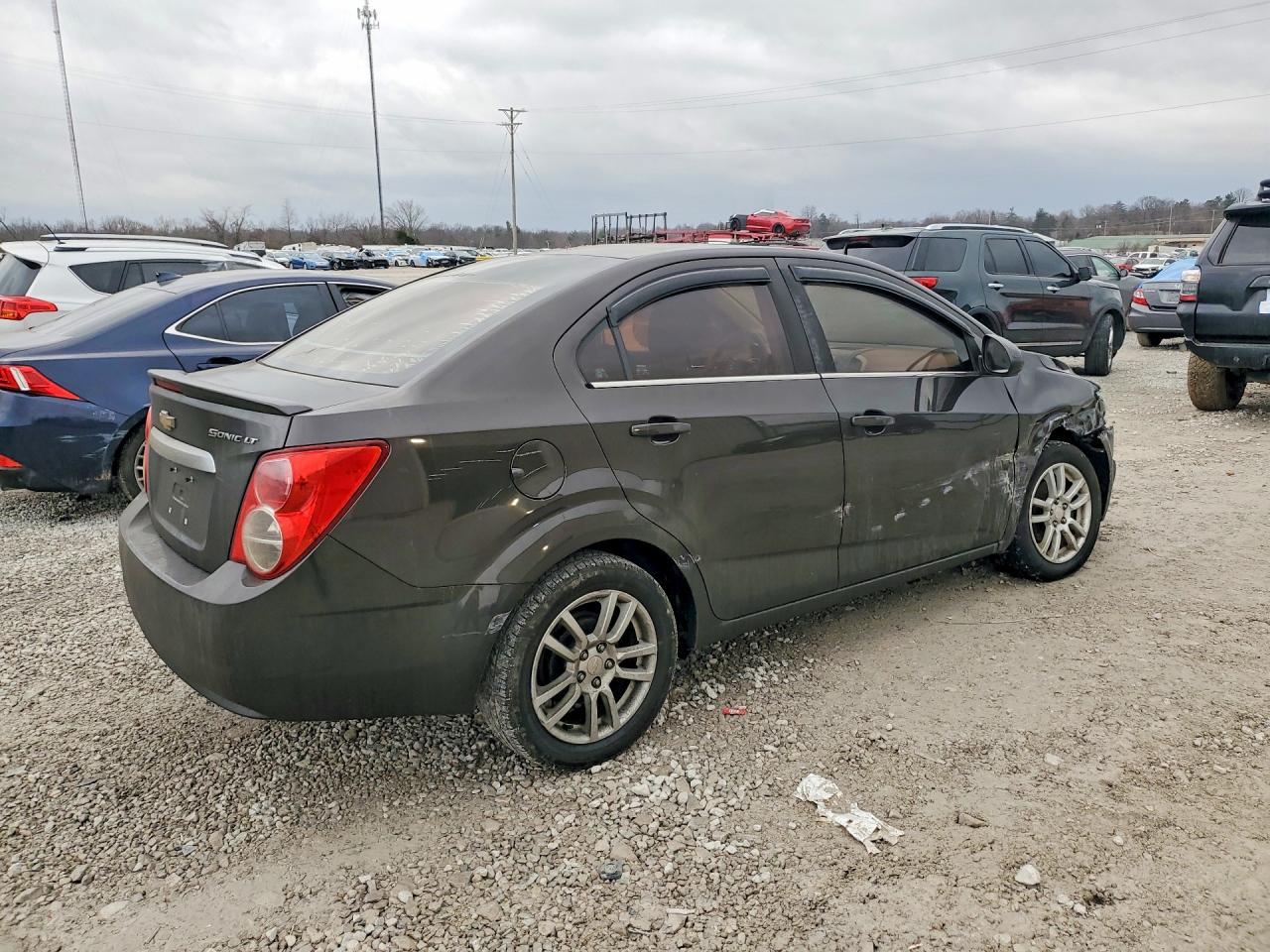 2014 Chevrolet Sonic Lt - Image 3