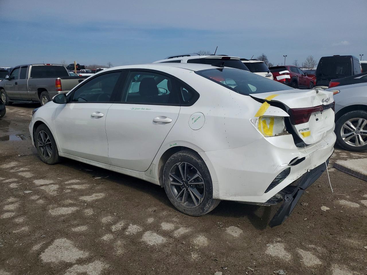 2023 Kia Forte Lx - Фото 2