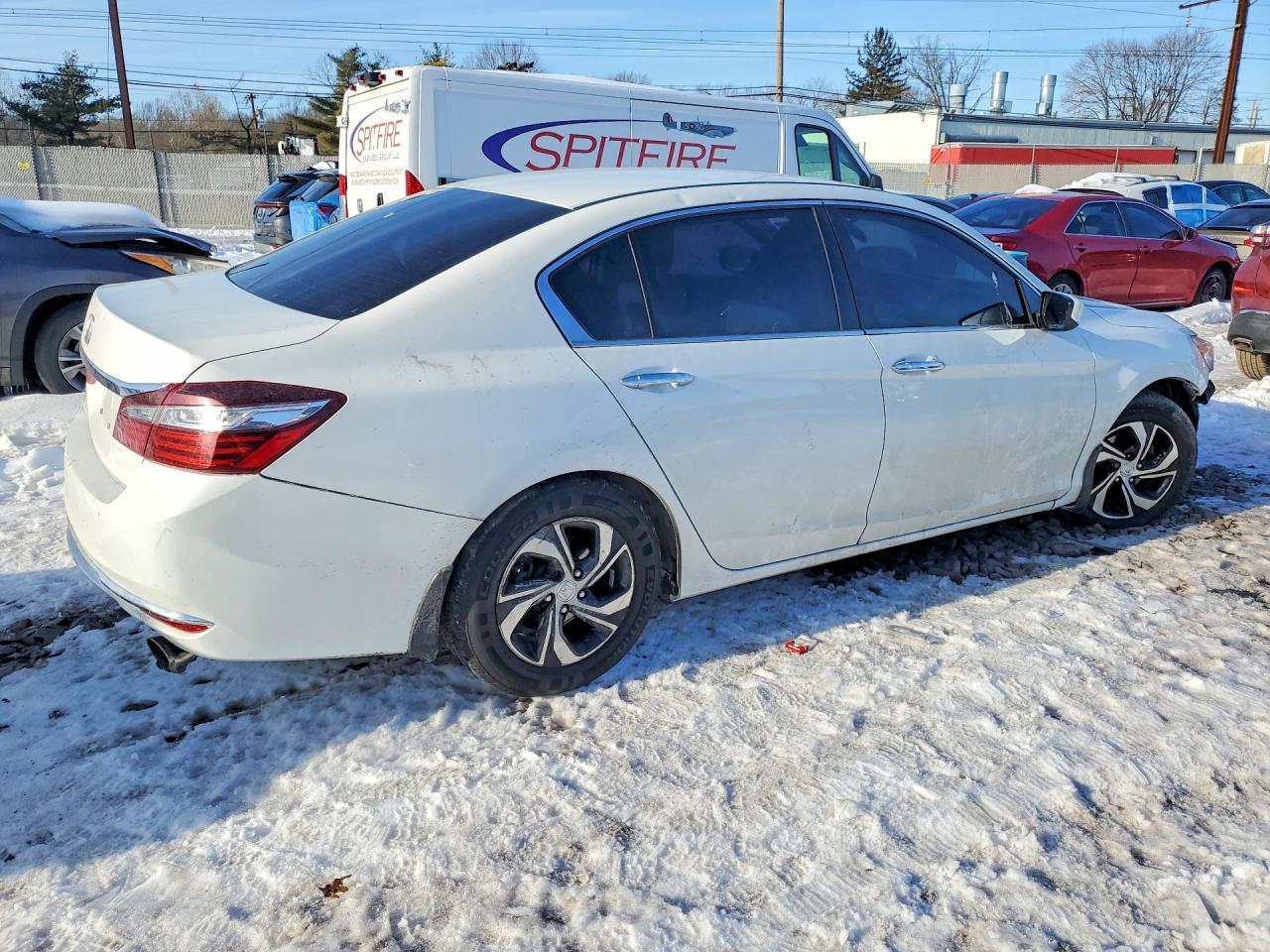 2017 Honda Accord Lx - Фото 3