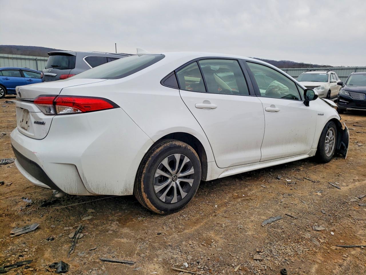 2020 Toyota Corolla Le - Фото 3