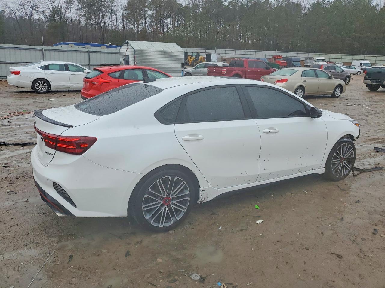2023 Kia Forte Gt - Image 3