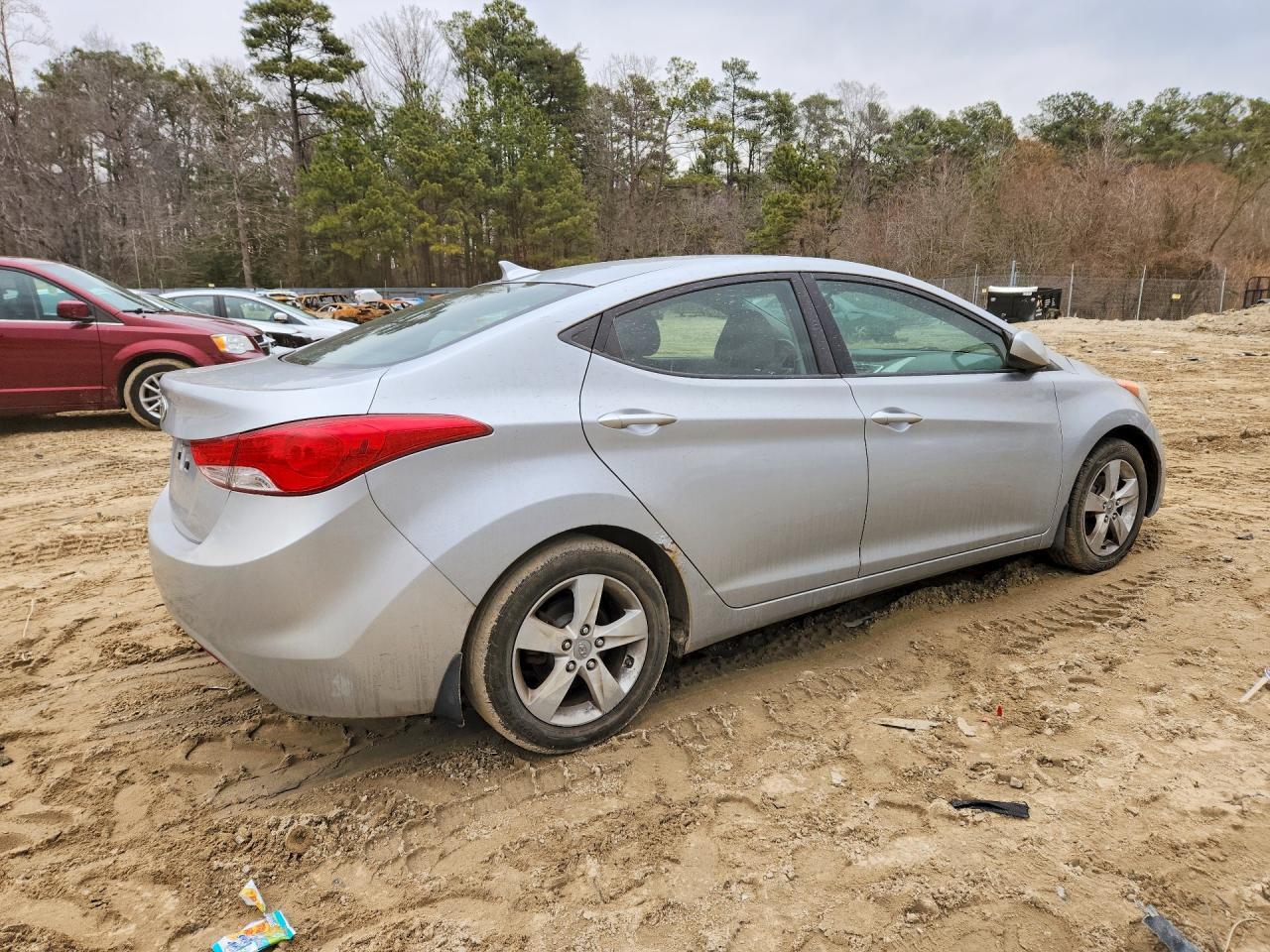 2012 Hyundai Elantra Gls - Image 3