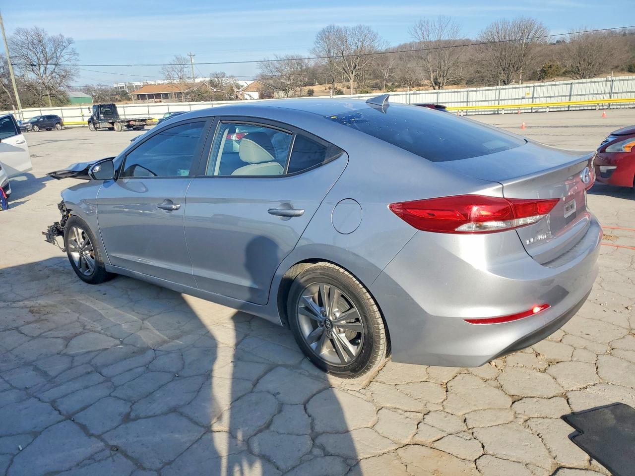 2017 Hyundai Elantra Se - Image 2