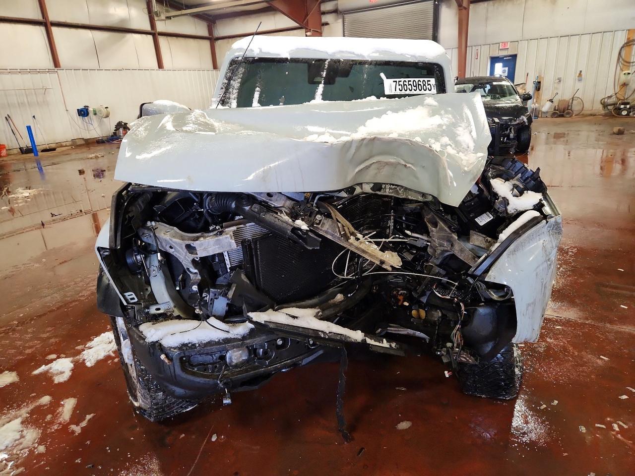 2023 Ford Bronco Base - Image 5