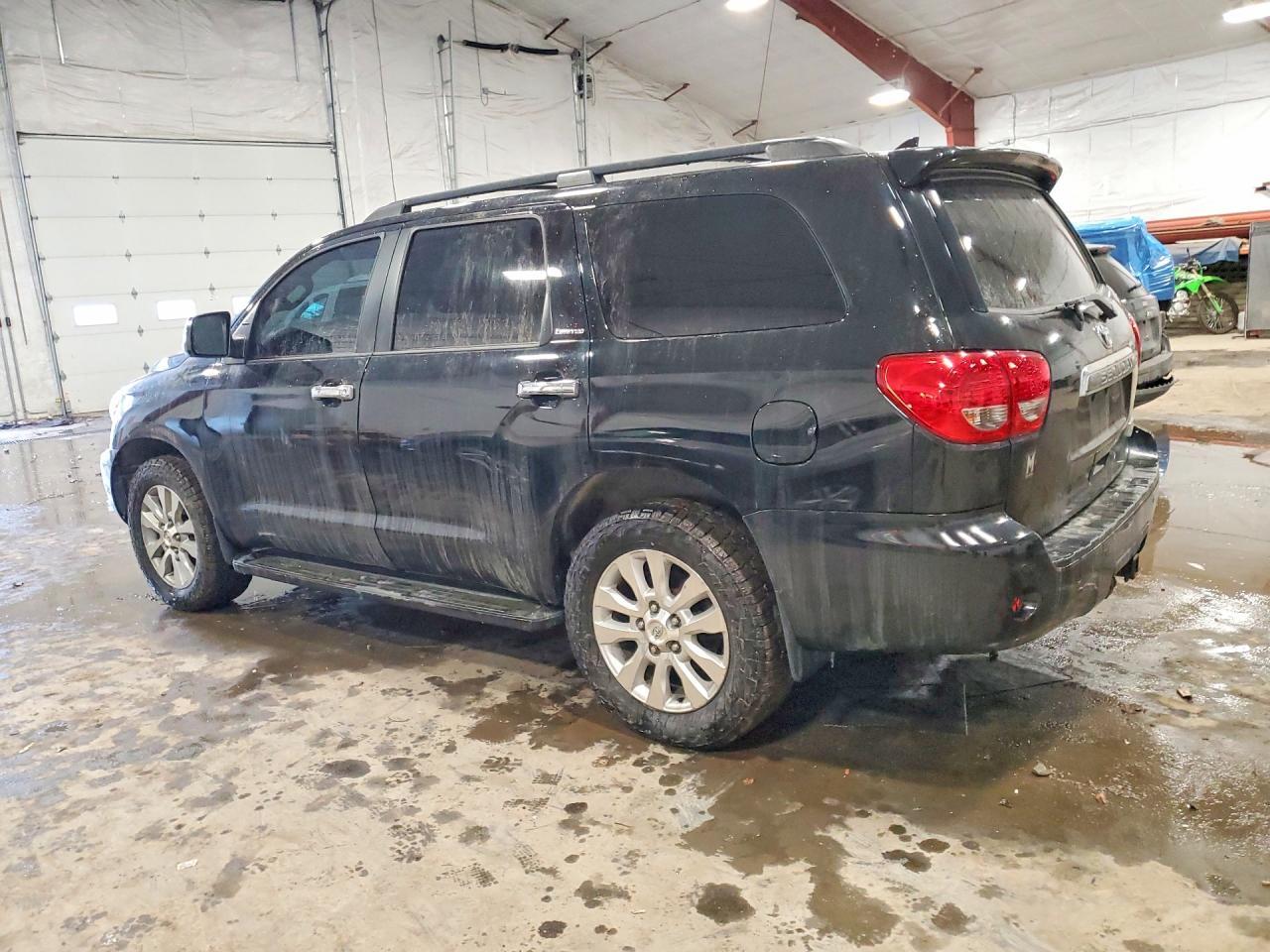 2015 Toyota Sequoia Limited - Фото 2