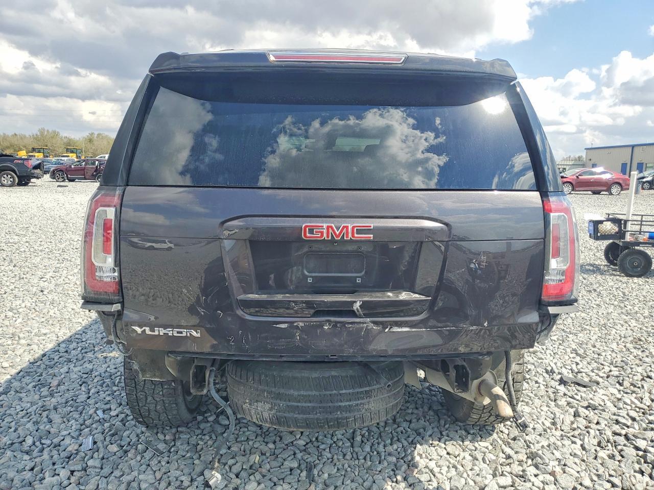 2016 GMC Yukon Slt - Image 6