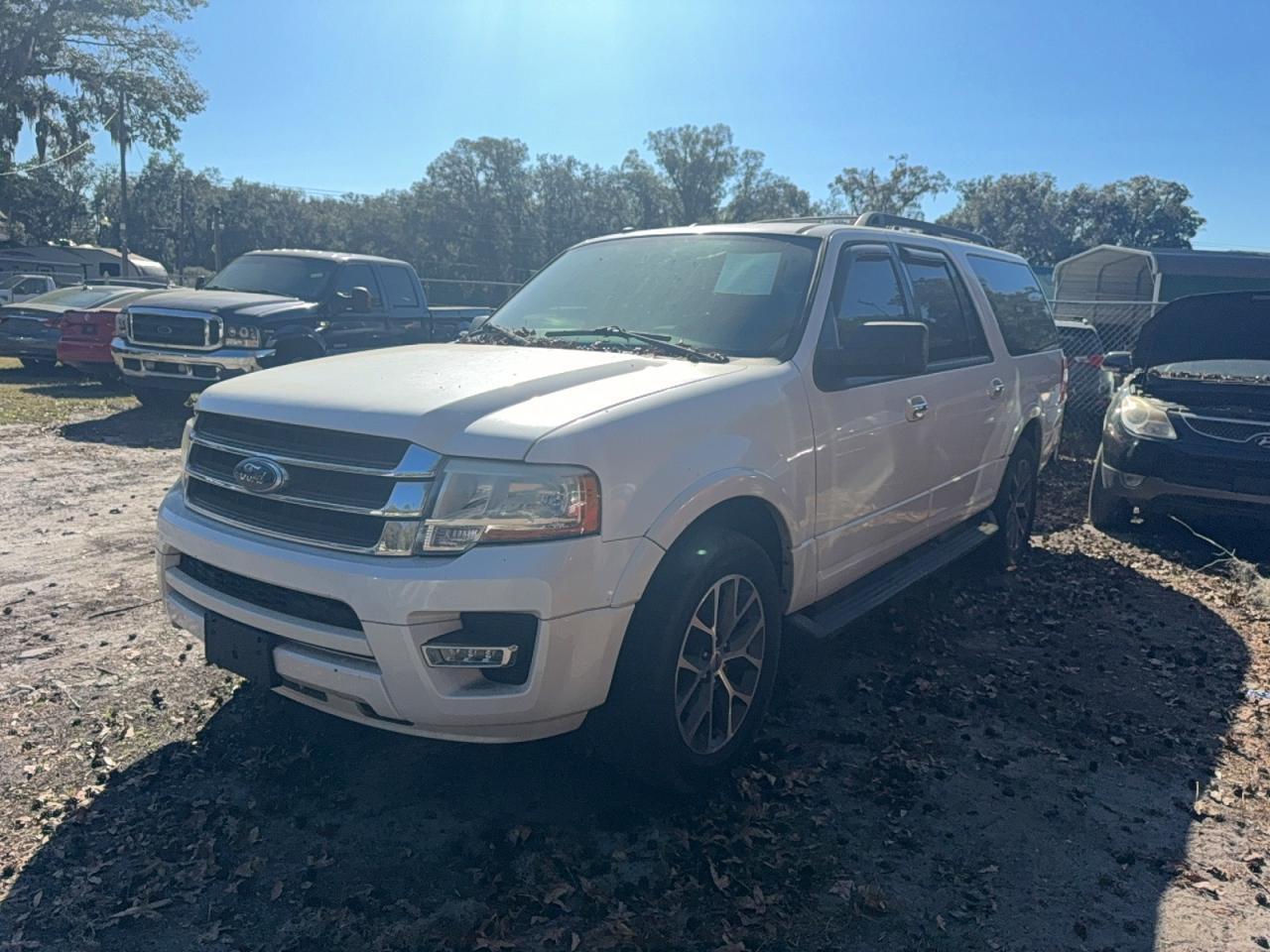 2016 Ford Expedition El Xlt - Image 2