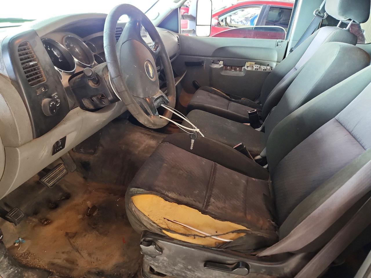 2013 Chevrolet Silverado C2500 Heavy Duty - Фото 7