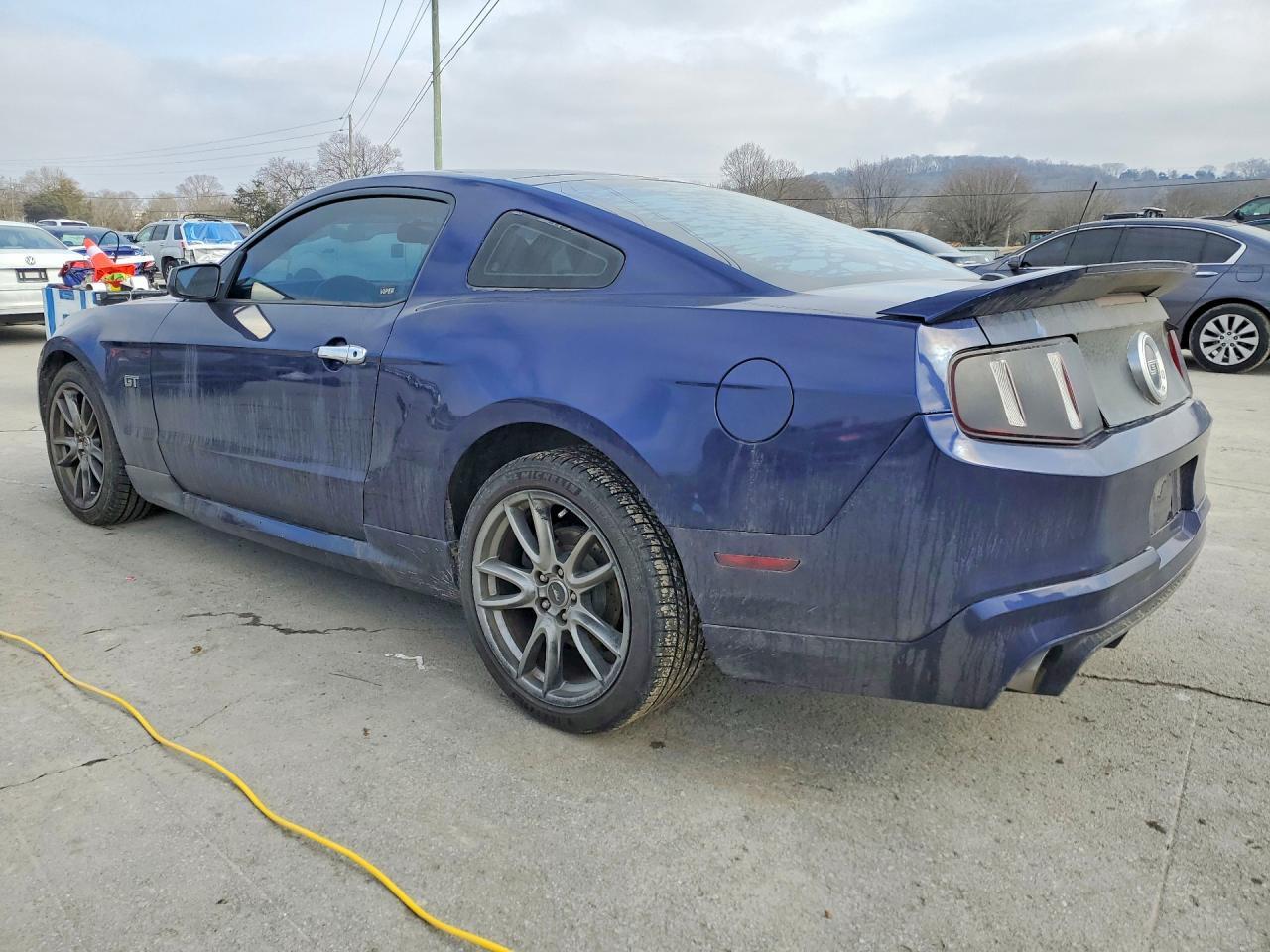 2010 Ford Mustang Gt - Фото 2