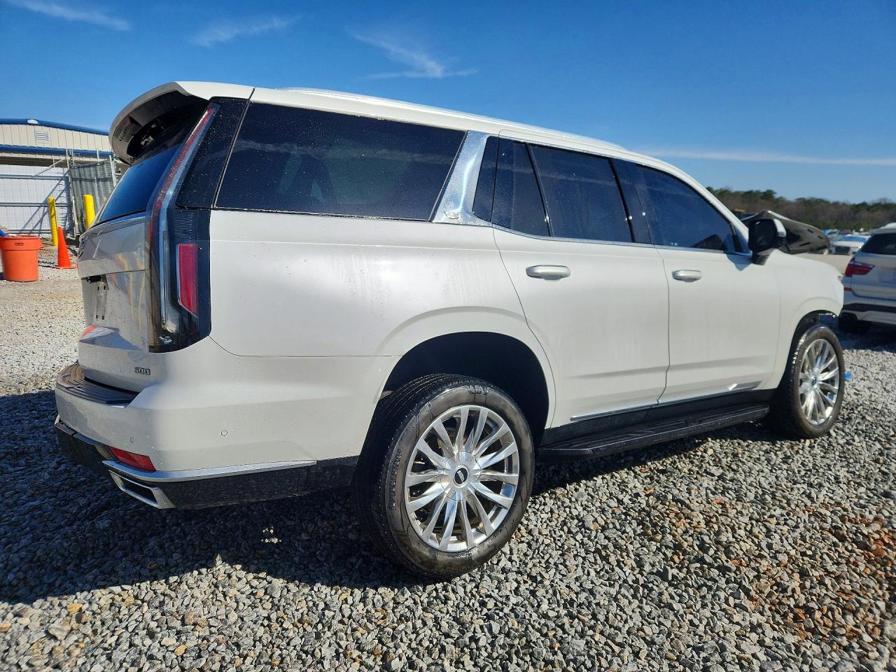 2021 Cadillac Escalade Premium Luxury - Image 3